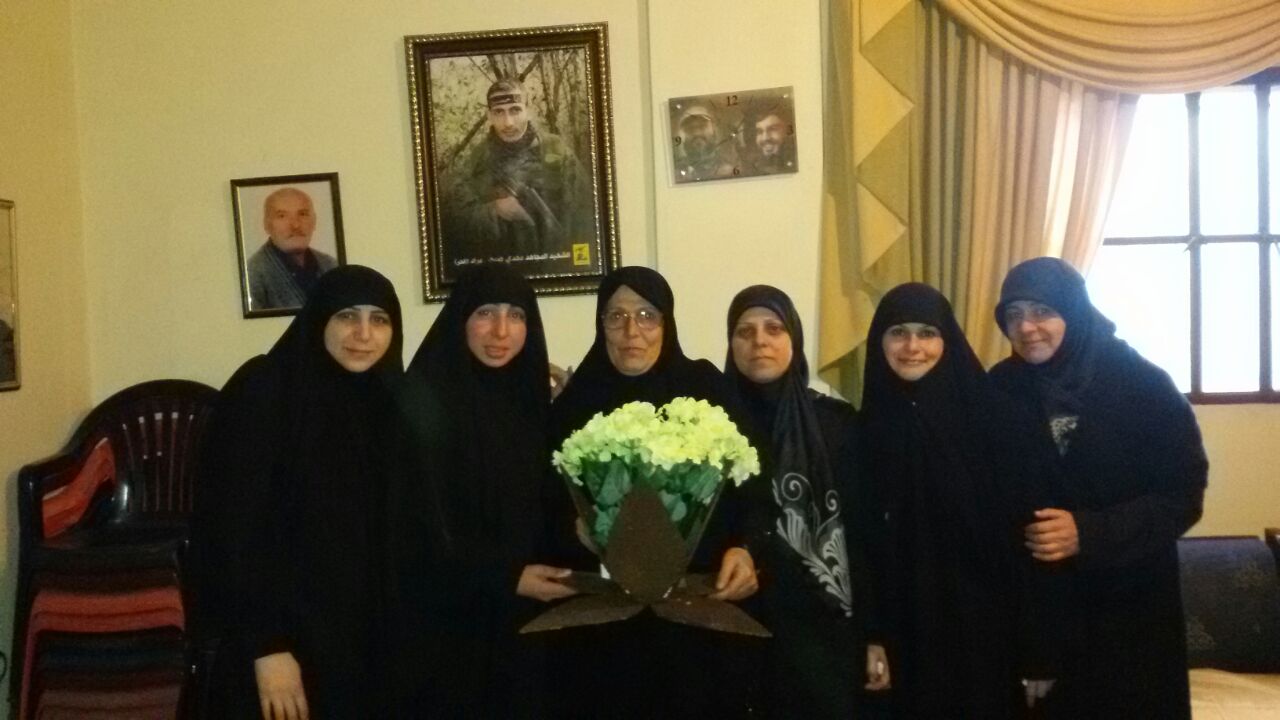 زيارة أمهات الشهداء