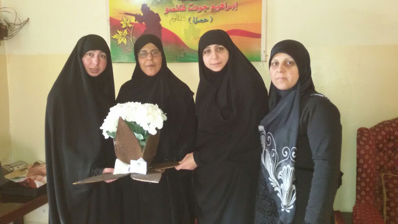 زيارة أمهات الشهداء